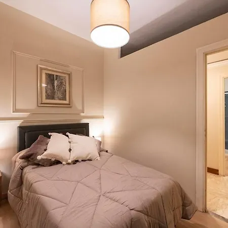 7 Min To Colosseum, Smart Tv, Full Kitchen
